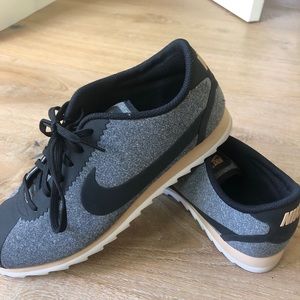 Nike Cortez ultra Black and grey